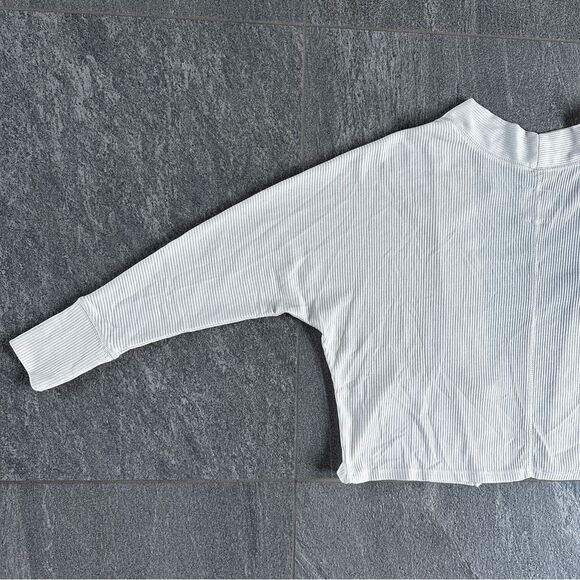 NWT Chaser Cozy Rib Drop Shoulder Cropped Open Cardigan in Ceramic (Ivory) Small - Picture 11 of 13